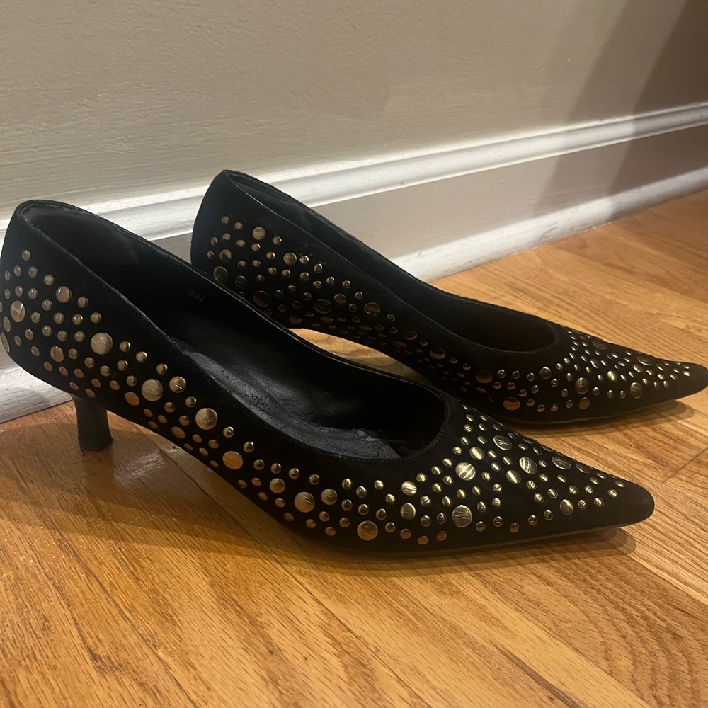 VANELI ITALIAN  STUUDED SUEDE KITTEN HEEL SHOES